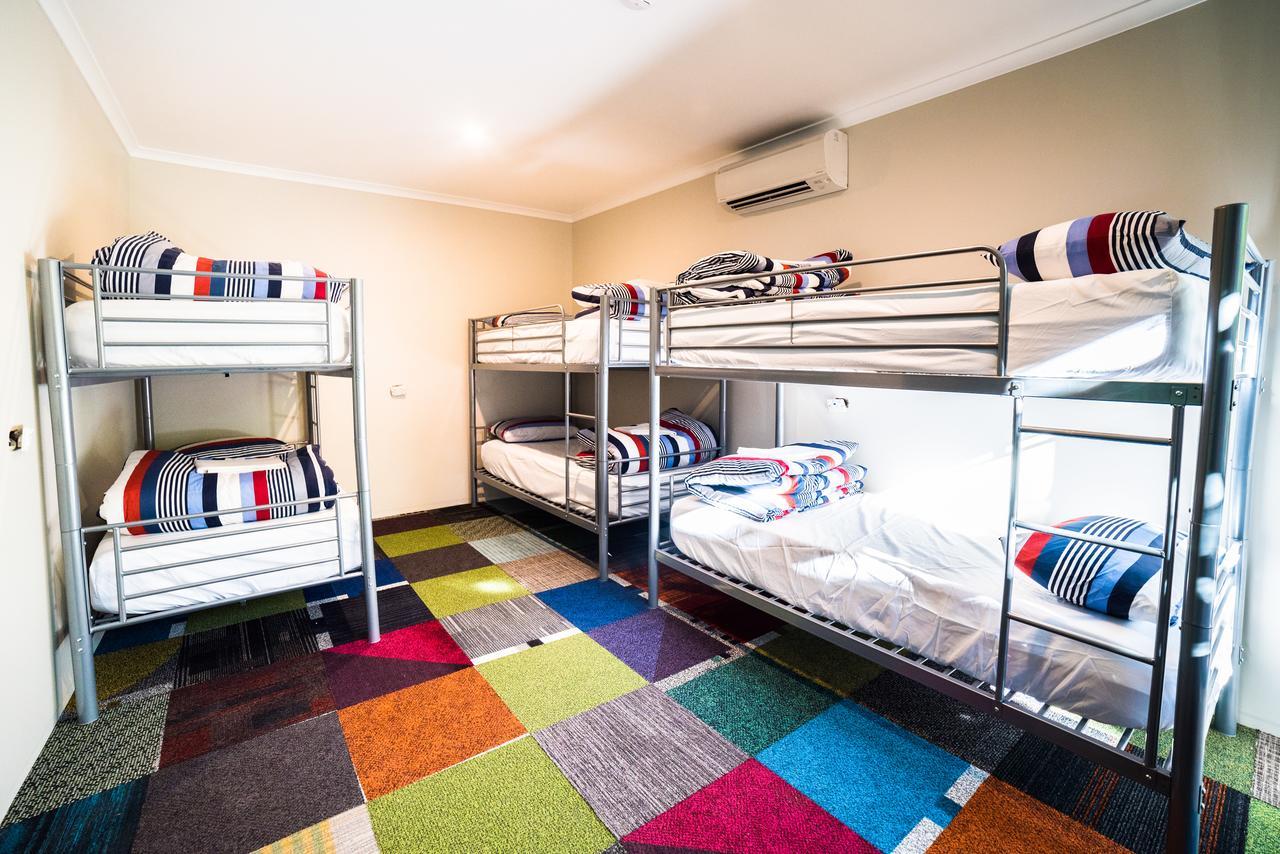 Jump Inn Alice Budget Accommodation Alice Springs Zewnętrze zdjęcie