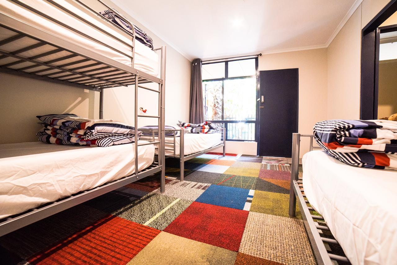 Jump Inn Alice Budget Accommodation Alice Springs Zewnętrze zdjęcie