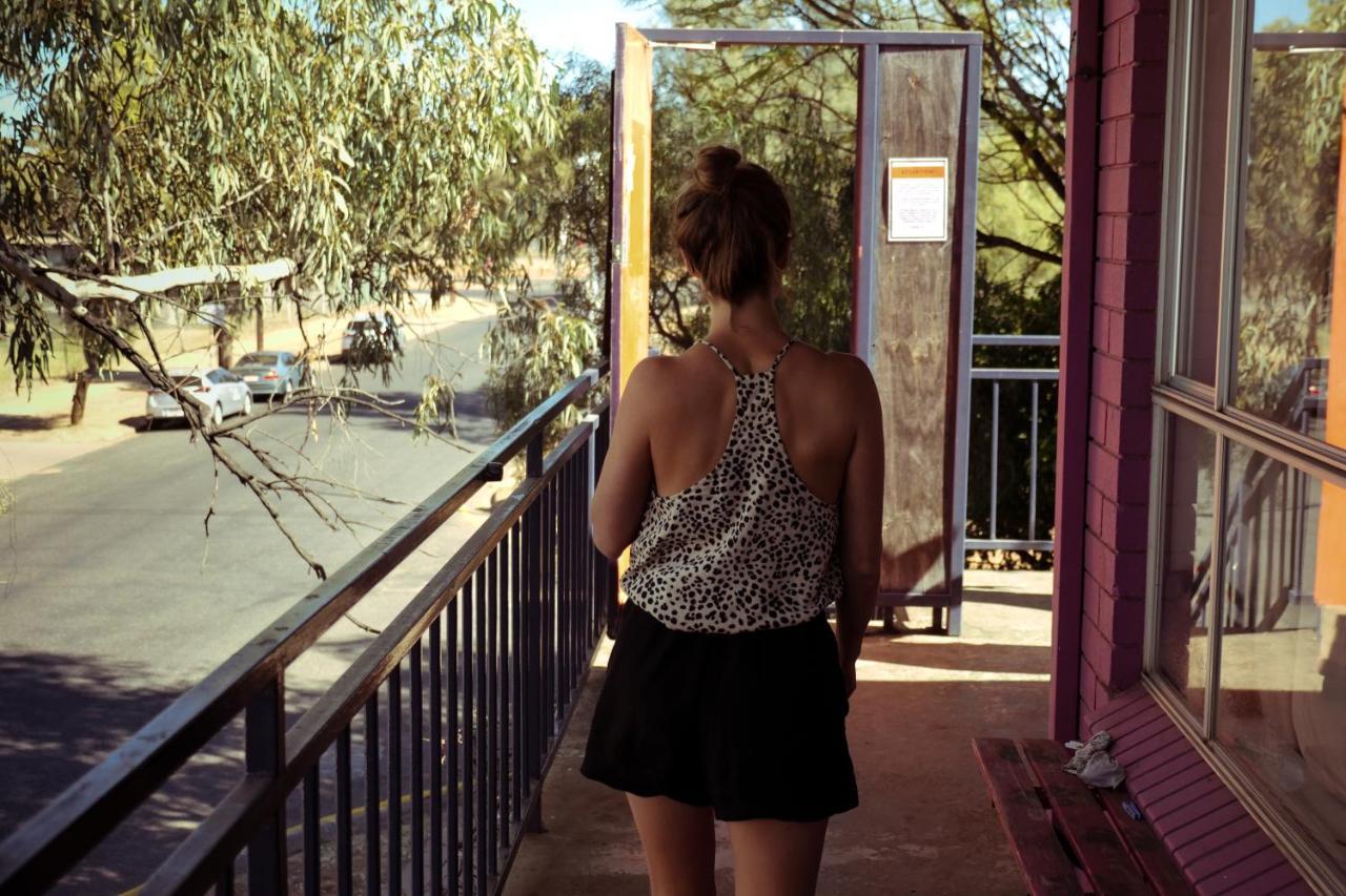 Jump Inn Alice Budget Accommodation Alice Springs Zewnętrze zdjęcie