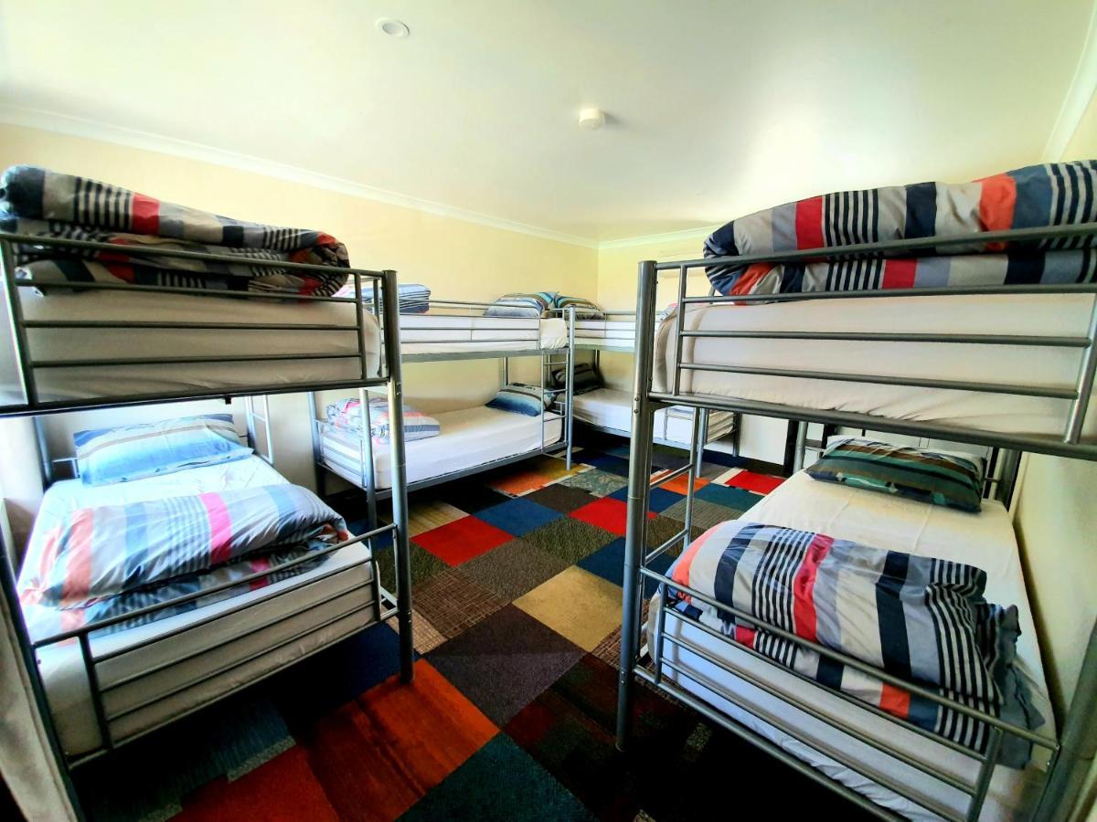 Jump Inn Alice Budget Accommodation Alice Springs Zewnętrze zdjęcie